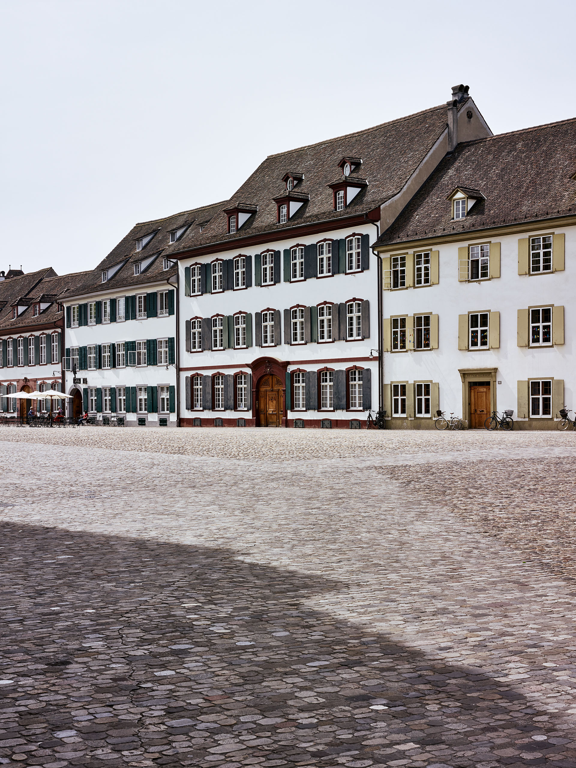 E12411 Alpa 050567 j2560